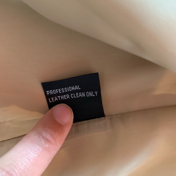 Révue Leather Jacket - Picture 6 of 6